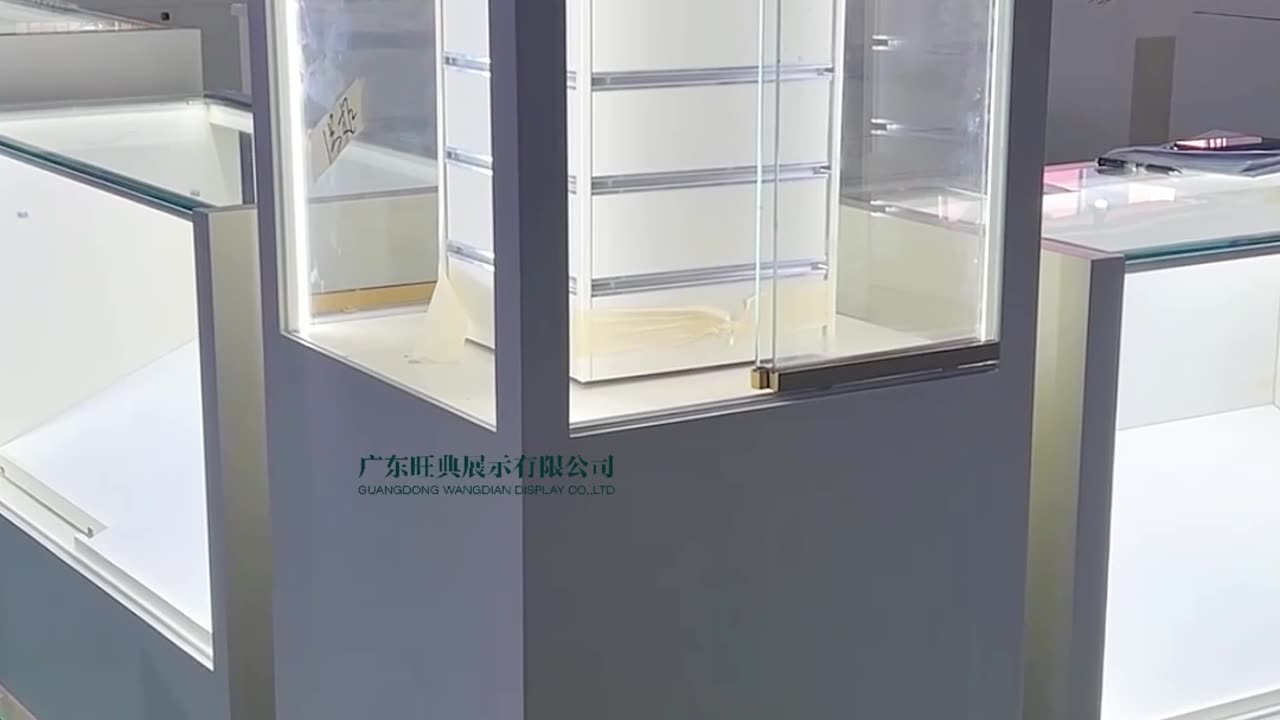 The American jewelry store showcase is manufactured and ready for shipment