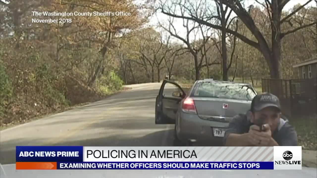 Examining whether police should enforce traffic stop