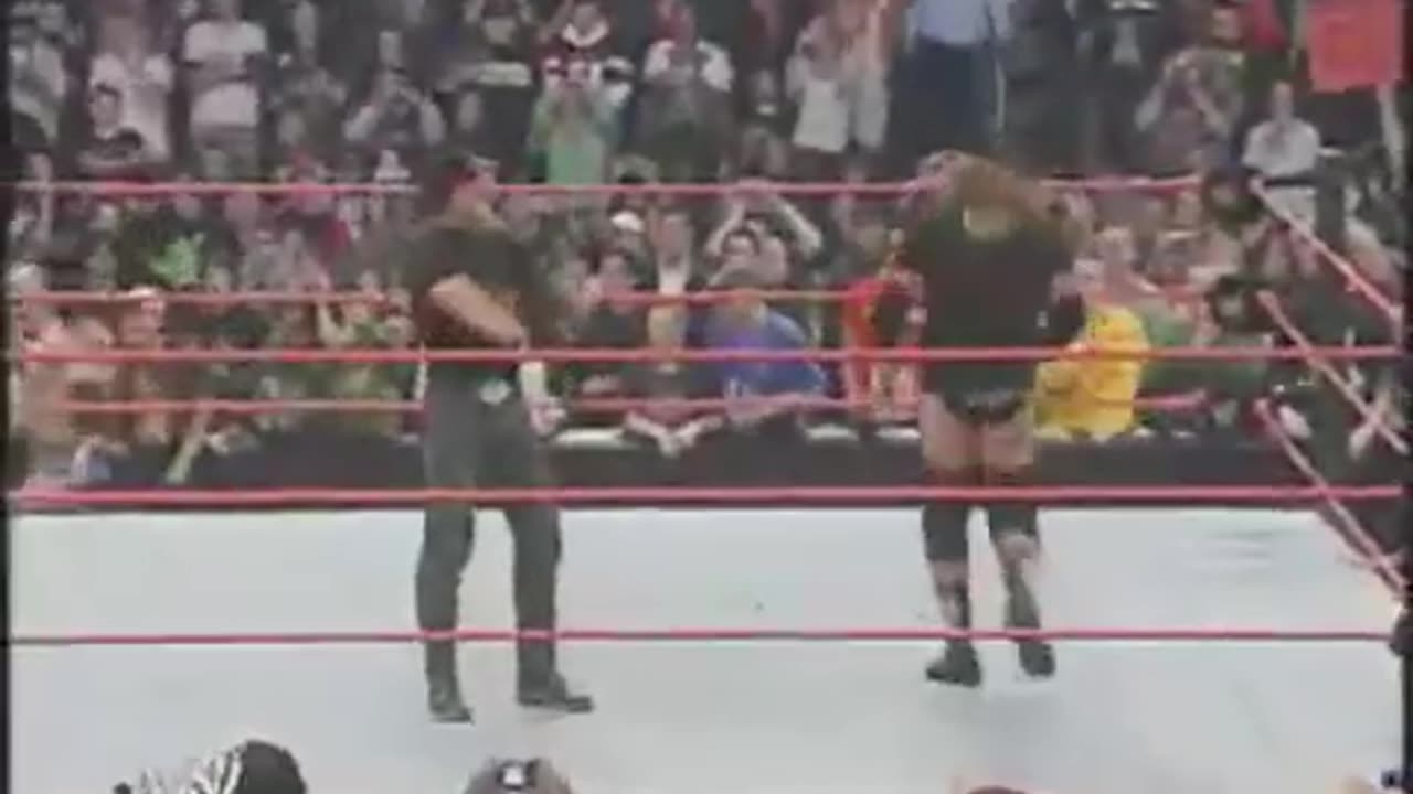 WWE RAW 15 | Kennedy vs. Jennety