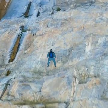 FLYING WITH A DRONE AS YOUR WINGMAN