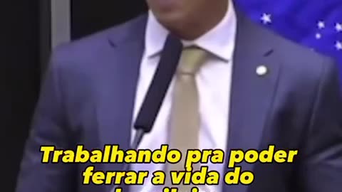 A META É FODER O MORO!