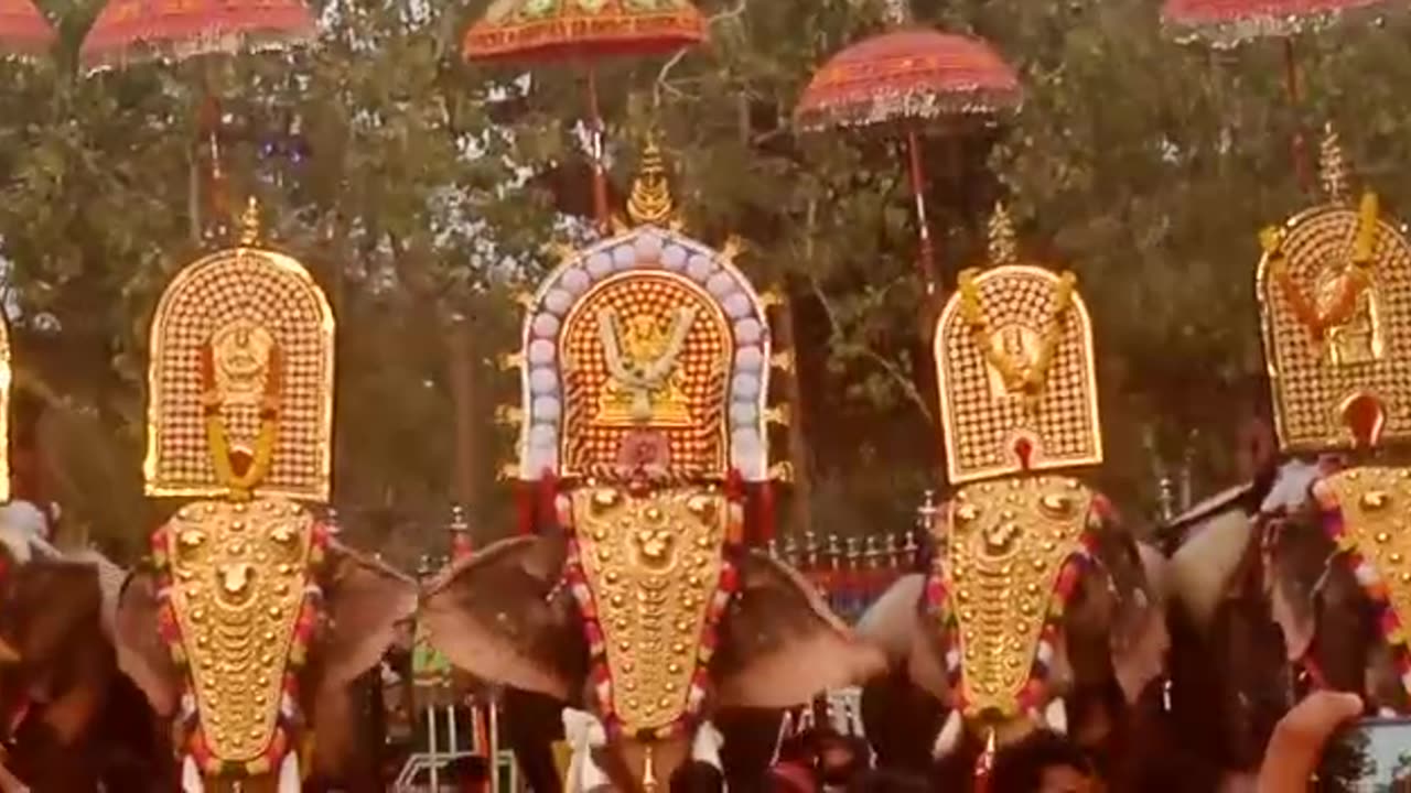 KATTUVALLIL PAKALPOORAM