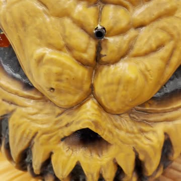 Discount on Halloween decorations