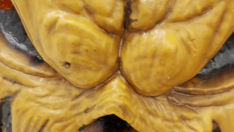 Discount on Halloween decorations