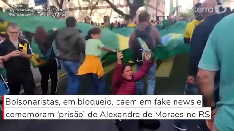 Em bloqueio, bolsonaristas comemoram notícia falsa da prisão de Alexandre de Moraes