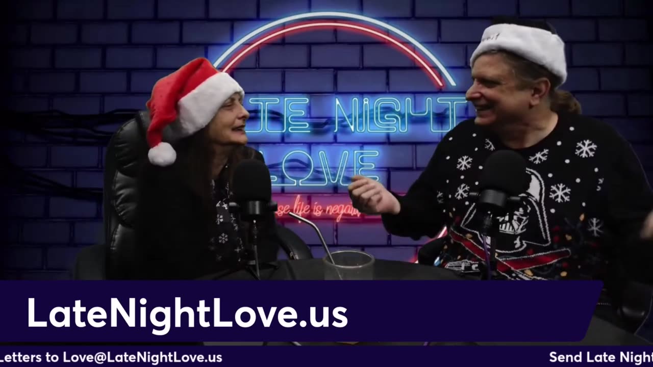 Late Night Love: Christmas Edition - Fun Facts, Dinner Tips and Relationship Advice