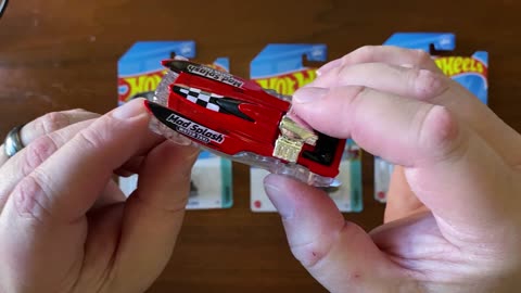 Hot Wheels TOONED Series Unboxing