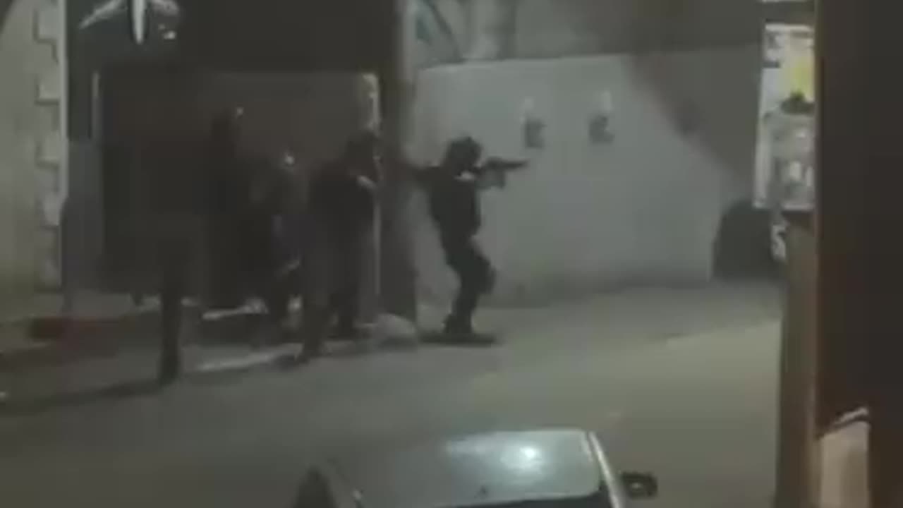 Exchanging fire with terrorists in Qalandiya