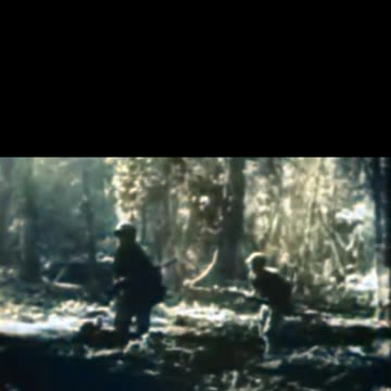 US troops attach field telephone to Sherman #Colourized footage 🇺🇸 📞 🎥