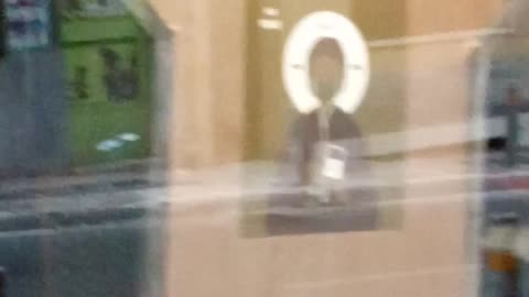 ΒΛΑΣΦΗΜΙΕΣ ΚΑΙ ΑΣΕΒΕΙΣ ΣΤΙΣ ΒΙΤΡΙΝΕΣ ΤΩΝ ΥΠΝΩΤΙΣΜΕΝΩΝ!!!