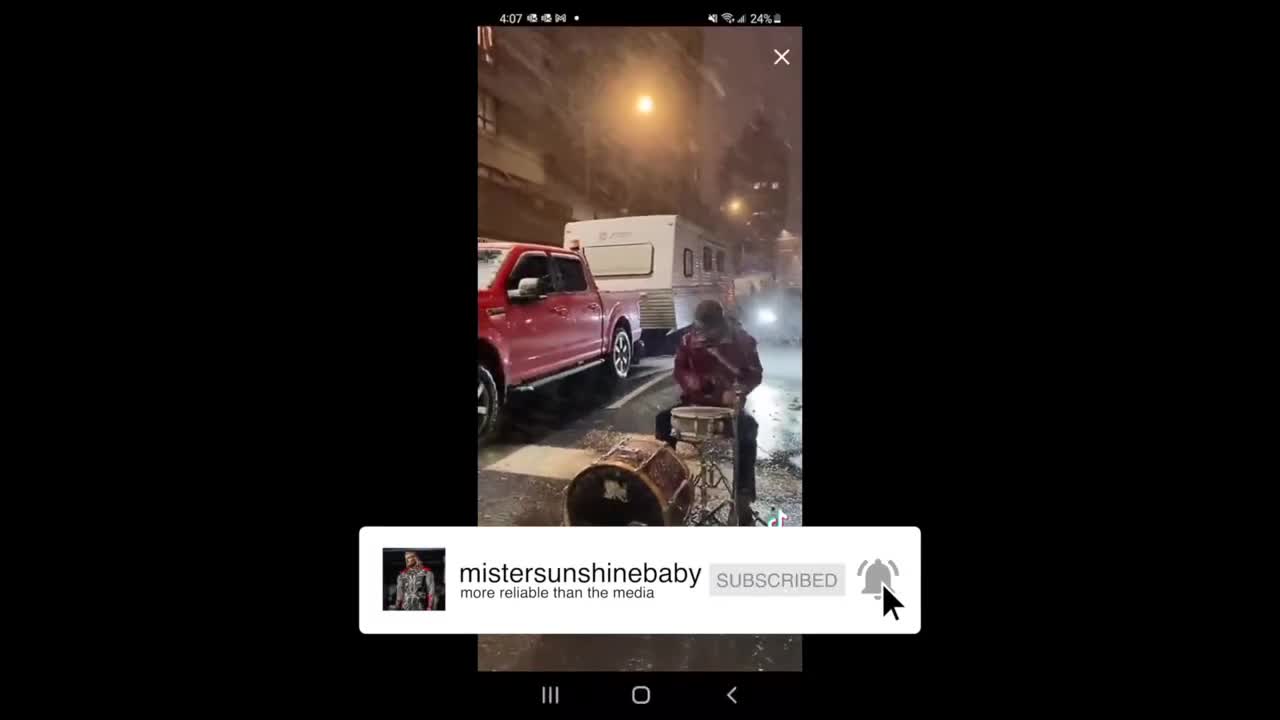 🇨🇦Canadian Playing Drums In Middle Of Street (literally) in Snow Storm🇨🇦