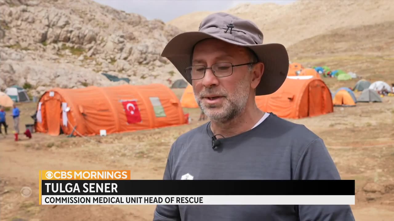 American explorer Mark Dickey could be rescued completely from cave "by tonight or tomorrow"