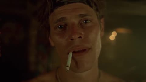 PLATOON - 1986 - WEED SCENE