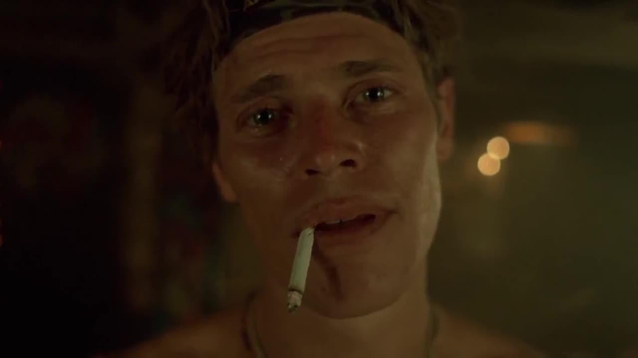 PLATOON - 1986 - WEED SCENE