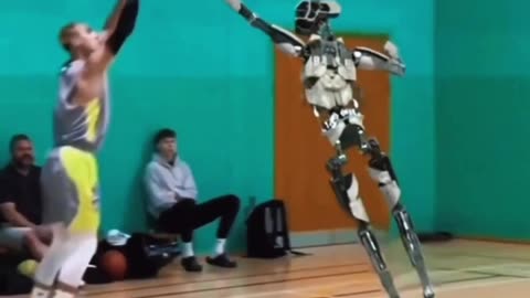 Legendary matchup between human vs robot, exceptional offensive play #Human #Robot #one V1 #Basket