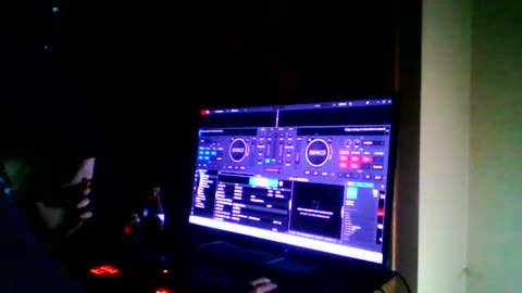 [Cyraxx Youtube 2021-12-9] Music FOr The Trolls