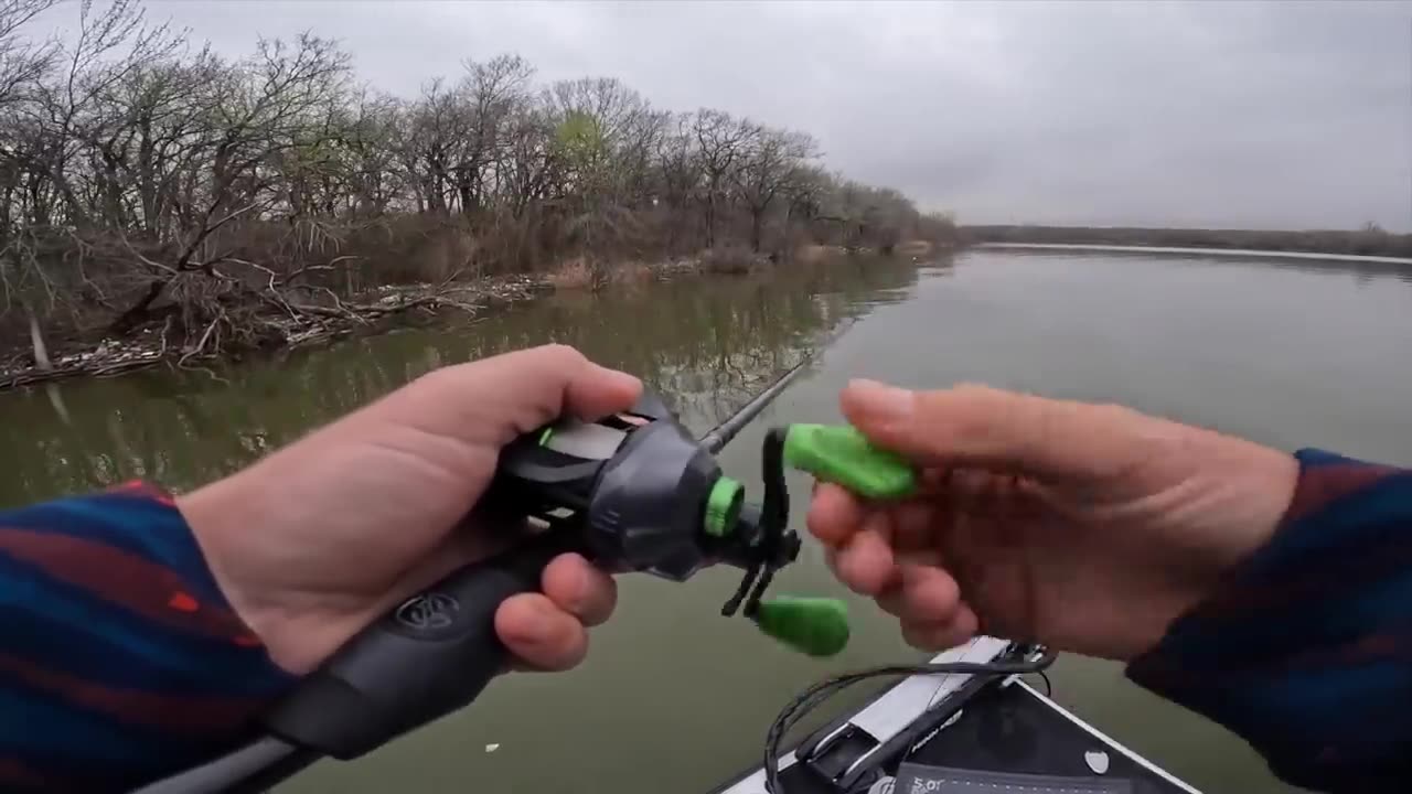 Fishing Trash Filled Lake for Bass