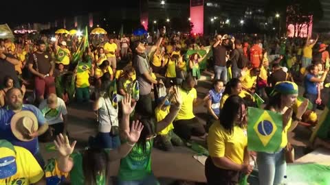 Bolsonaro voters pray as rival Lula wins Brazil presidential runoff | AFP