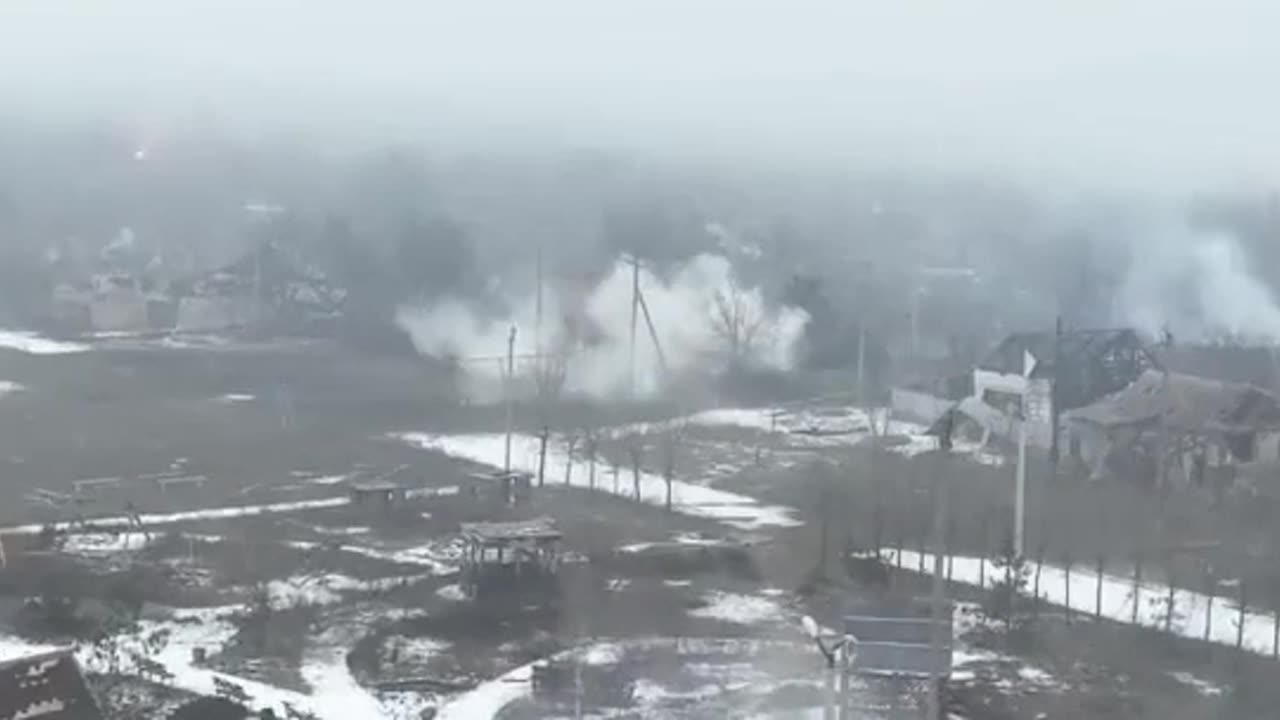 Ukrainian BTR Firing on House Full of Orcs