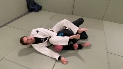 BJJ Turtle Attacks: Step over choke.