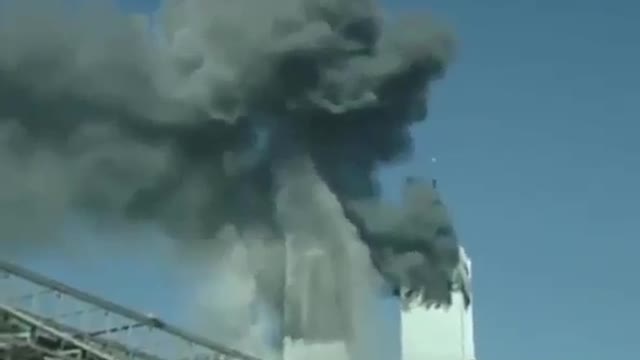 9⧸11 Amateur Camcorder Footage - Explosions but no Planes anywhere