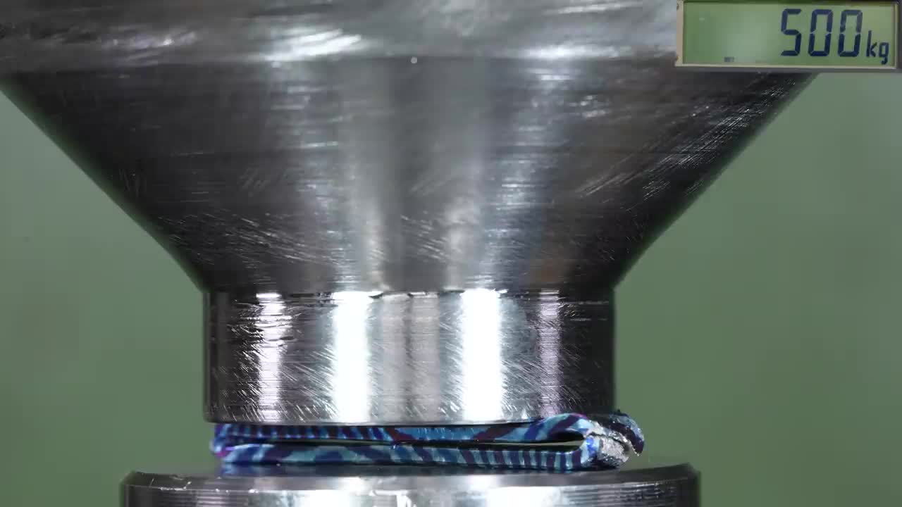 How Strong Is Tungsten Ring? Hydraulic Press Test!17