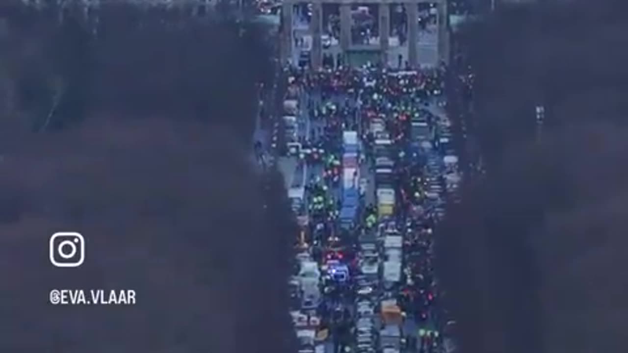 Germany: Thousands of disgruntled farmers, truckers and citizens took to the streets of Berlin today