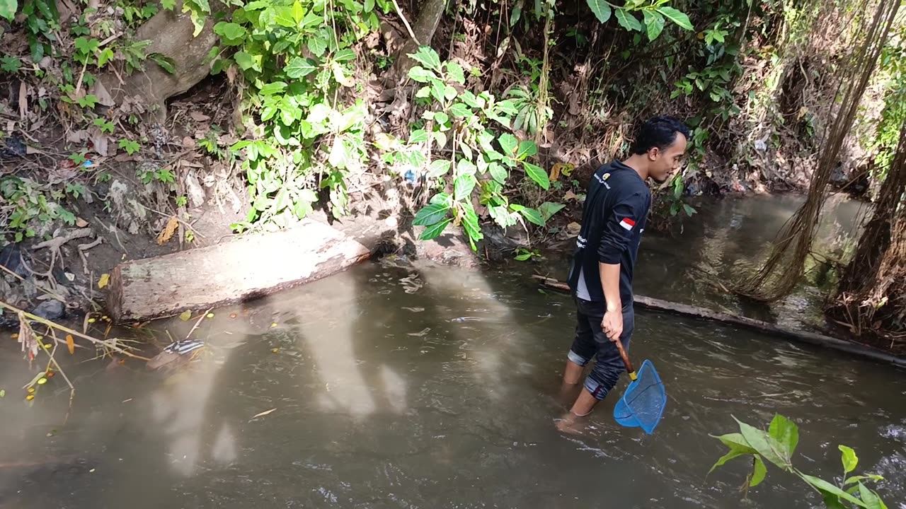 playing water on the river