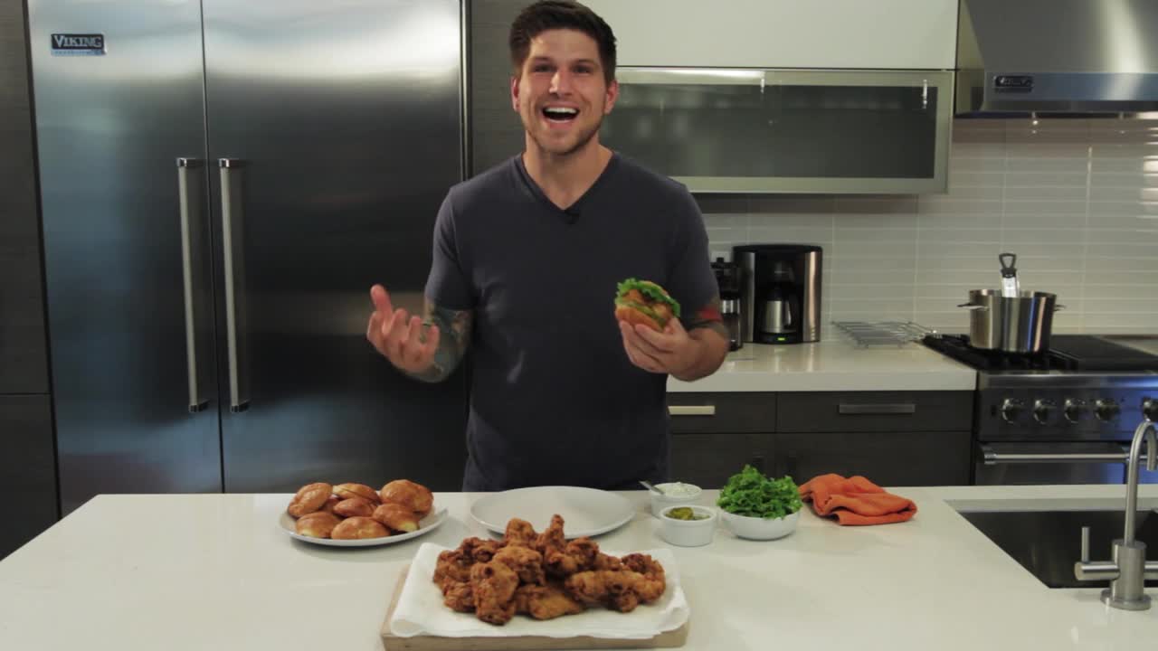 How to Deep Fry: Chicken Mini Sliders