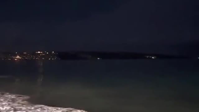 The waves at night