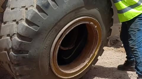 966 Caterpillar Loader Tire Change Quickest