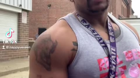 YOU CAN ONLY FAKE YOUR HAPPINESS FOR SO LONG 😀 😭 😠| the best motivational bodybuilding rapper