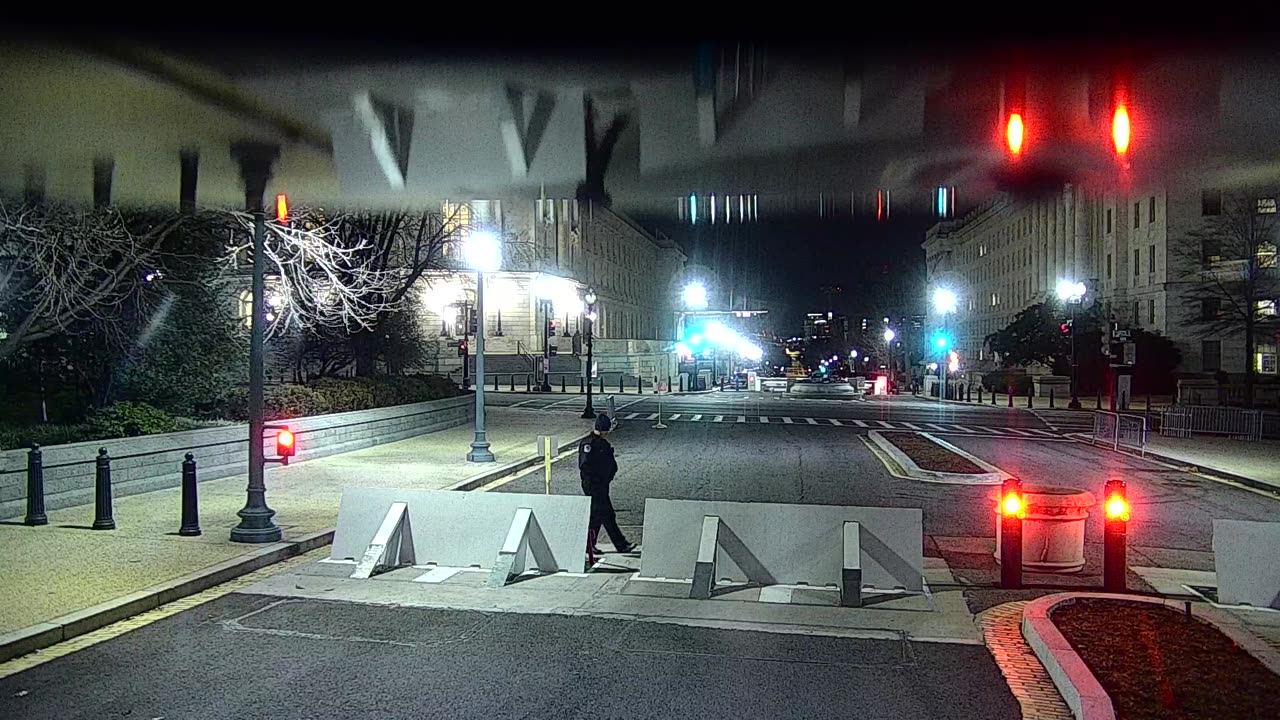 0672USCG00K25SouthBarricadeInbound_2021-01-05_02h54min25s130ms.mp4