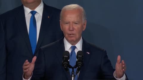 BIDEN: "Ladies and gentlemen, President Putin" 😳