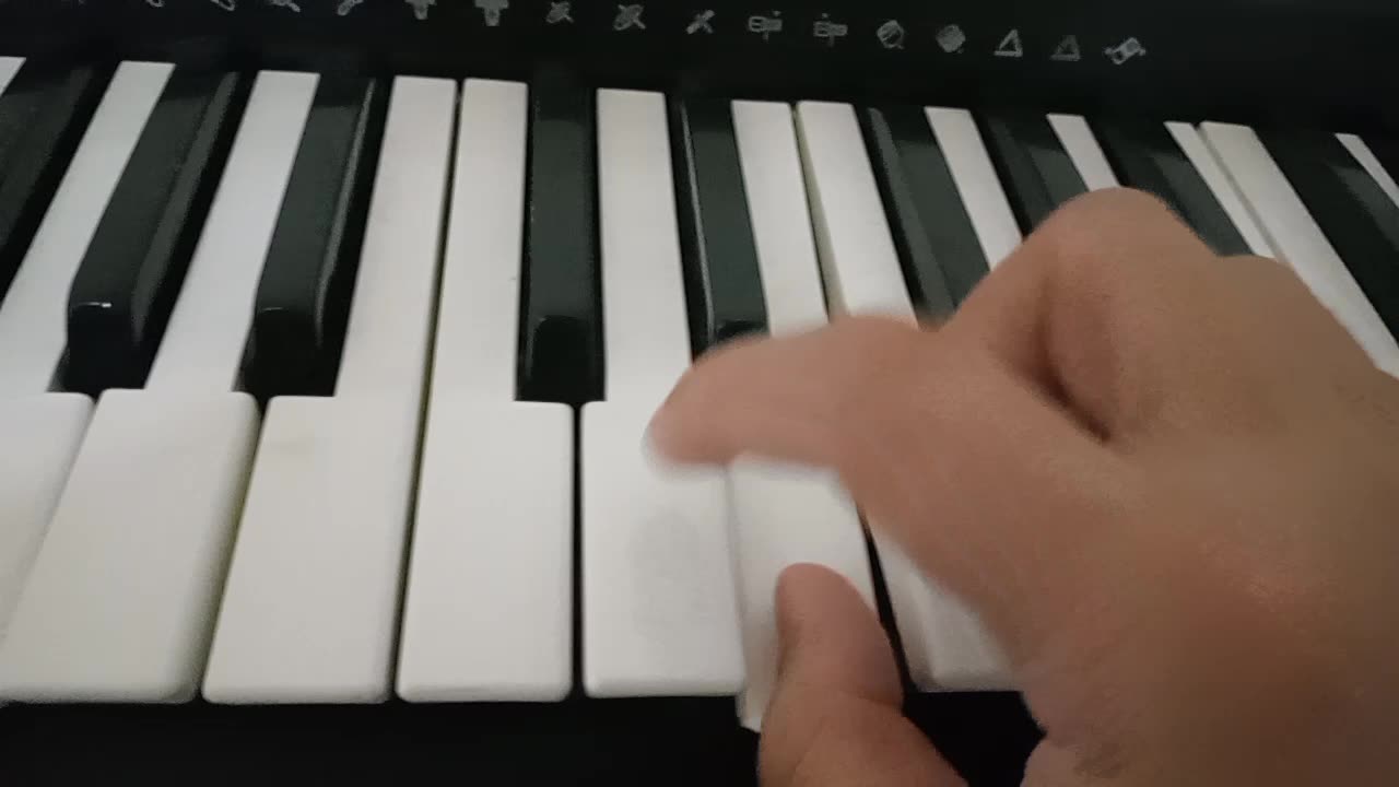Piano 12