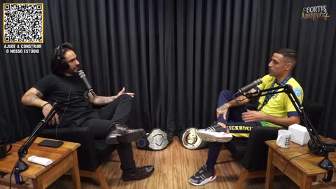 Lutador conta sobre B LLYING que sofria que MOTIVOU a aprender a LUTAR À Deriva Cortes