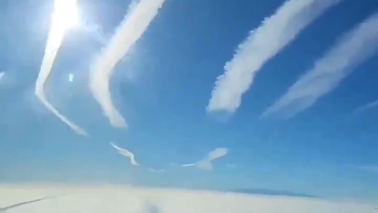 Chem Trails above FLAT EARTH