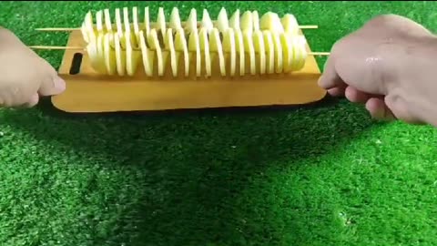 Life hacks video for chips cutter