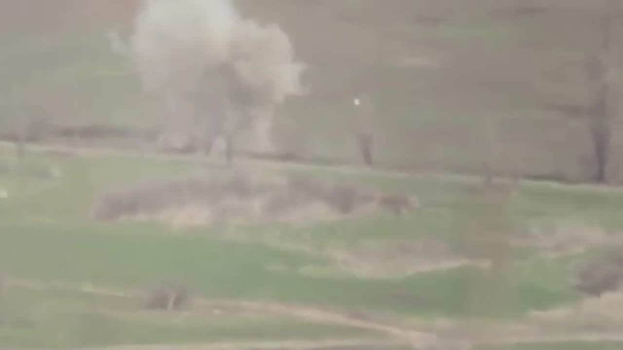 RUSSIAN ATGM KORNET HIT UKRANIAN TANK