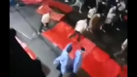 Chinese Protestors Revolt Against Lockdown in the Village of Kangle in Guangdong