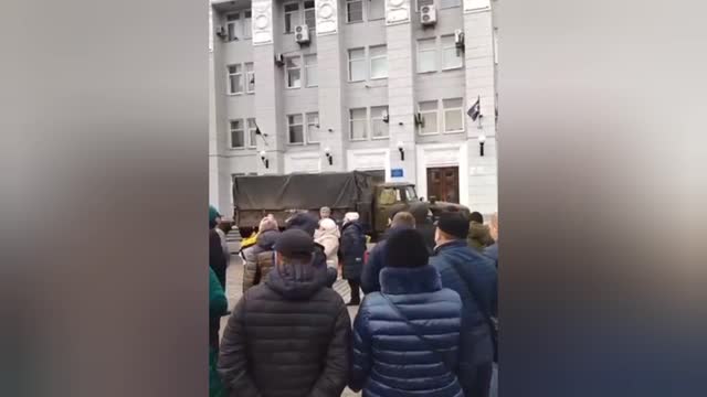 Russian troops are afraid to get out of the car. Russia attacks Ukraine
