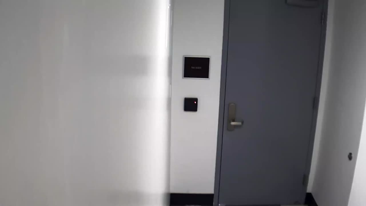 6144RHOBG2G201ABStairwayLobbyEntry_2021-01-06_15h00min02s817ms.mp4