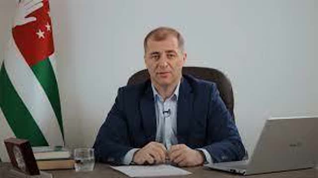 Адгур Ардзинба о решении оппозиции явиться с повинной в прокуратуру