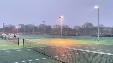 It's not snow, it's love of tennis