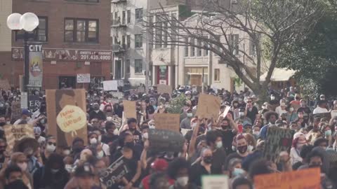 Freedom Convoy Protesters Interrupt MSNBC Live Report Chanting 'Freedom!