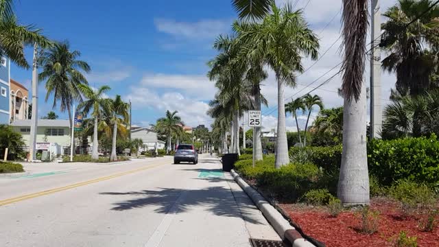 Fort Myers Beach, FL, Beach Bicycling Exploring 2022-06-05 part 1 of 3