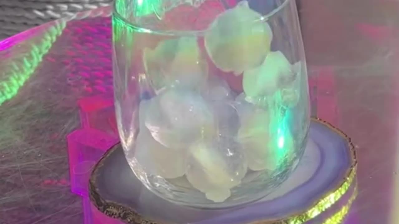 Uncork & Uncap 2-in-1 Ball Maker Ice Cube Tray & Water Bottle