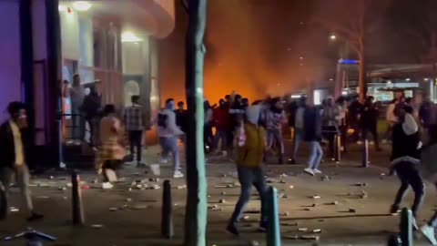 Eritrean gangs are rioting in The Hague right now.