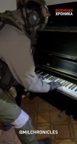 A Wagner musician in a moment of relax in Bakhmut