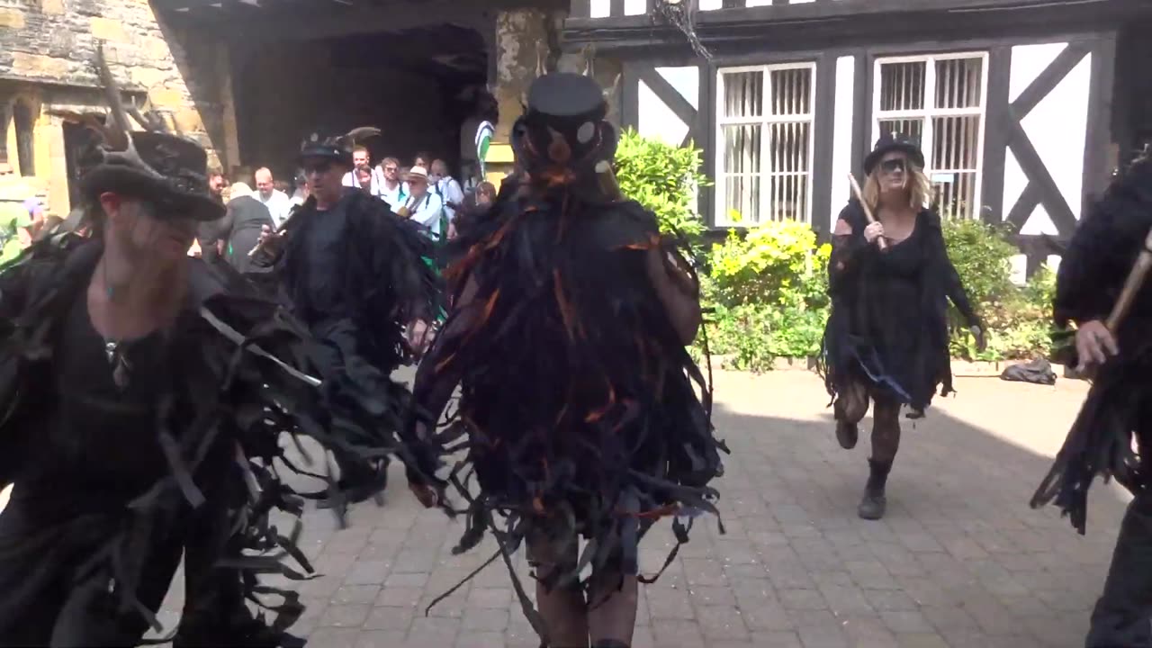 Beltane Border Morris - Three Ravens - Evesham - 25 Jun 23